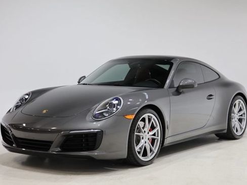 Used 2019 Porsche 911 Carrera 4S AWD/4WD image 3