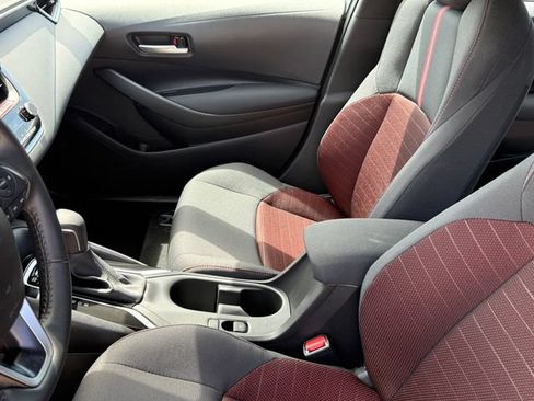Used 2026 Toyota Corolla SE FWD image 11