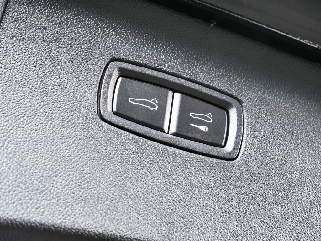 New 2026 Porsche Cayenne Turbo GT AWD/4WD image 32