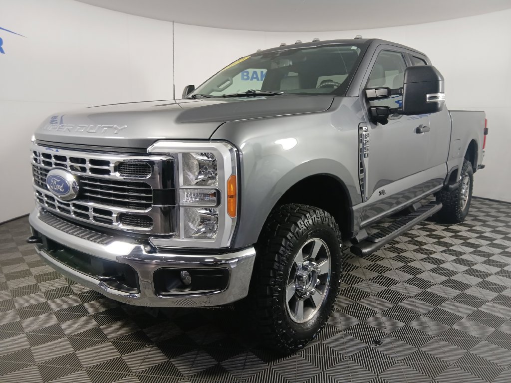 Used 2023 Ford F250 XLT w/ 360-Degree Camera Package AWD/4WD image 1