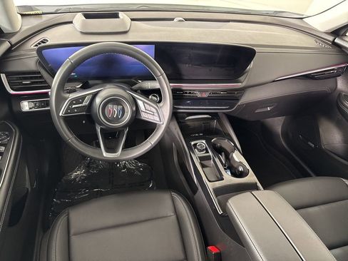 Used 2025 Buick Envision Preferred image 39