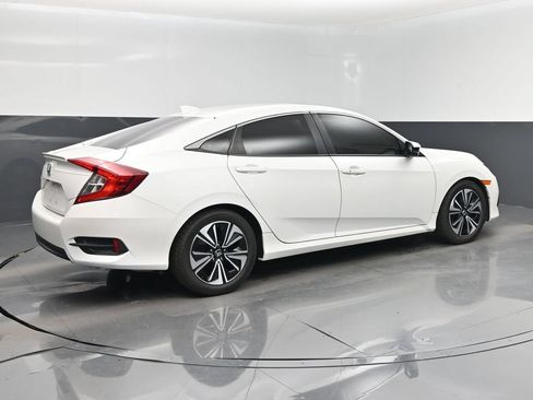 Used 2018 Honda Civic EX-L image 3
