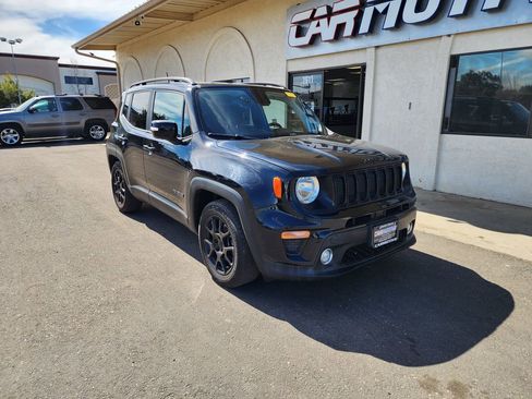 Used 2019 Jeep Renegade Altitude w/ Quick Order Package 2XM FWD image 1