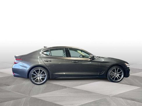 Used 2023 Genesis G70 2.0T RWD image 9