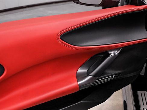 Used 2022 Ferrari SF90 Stradale AWD/4WD image 15
