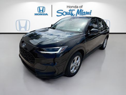 Certified 2025 Honda HR-V LX image 3