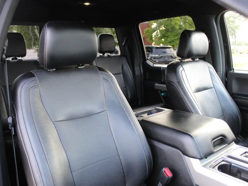Used 2015 Ford F150 Lariat w/ Equipment Group 501A Mid AWD/4WD image 31