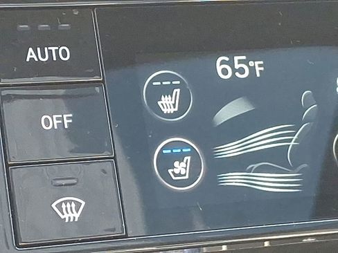 Certified 2025 Genesis G70 2.5T w/ Sport Prestige Package image 20