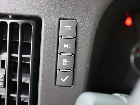 New 2026 Chevrolet Express 3500 w/ Power Convenience Package image 30