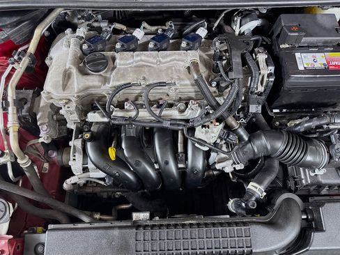 Used 2022 Toyota Corolla LE FWD image 38