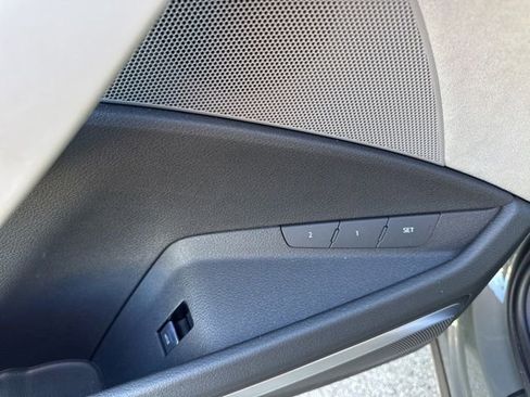 Used 2022 Audi e-tron Chronos w/ Chronos Package image 11