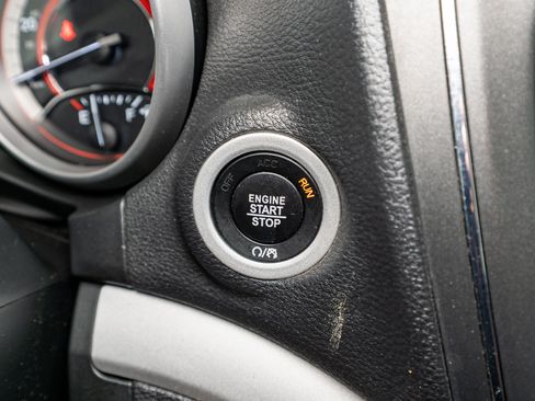 Used 2018 Dodge Journey SE w/ Popular Equipment Group FWD image 22