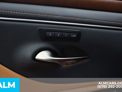 Used 2025 Lexus ES 350 w/ Premium Package image 13