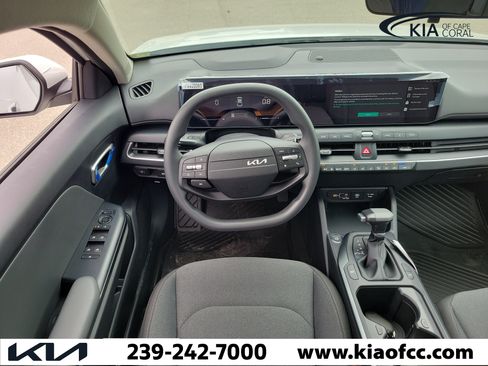 New 2026 Kia K4 FWD image 15