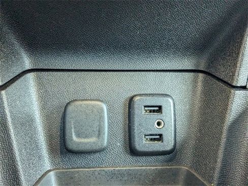 Used 2017 Chevrolet Volt Premier w/ Driver Confidence II Package image 21