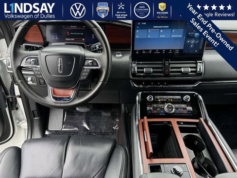 Used 2022 Lincoln Navigator Reserve image 10