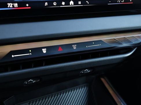 Used 2026 BMW X3 xDrive30 w/ Premium Package image 36