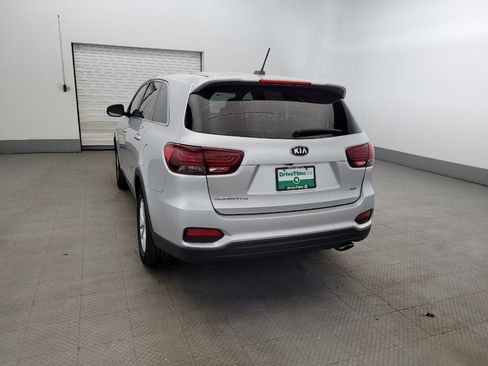 Used 2019 Kia Sorento LX AWD/4WD image 6