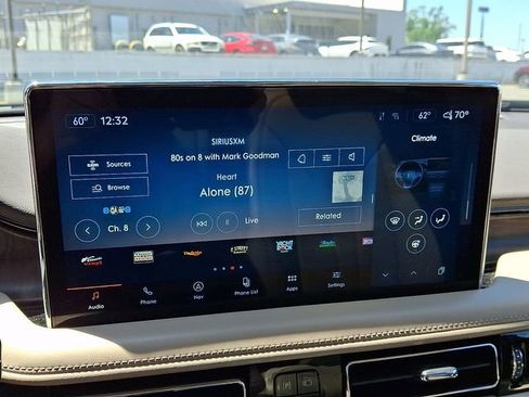 Used 2021 Lincoln Nautilus Reserve AWD/4WD image 18