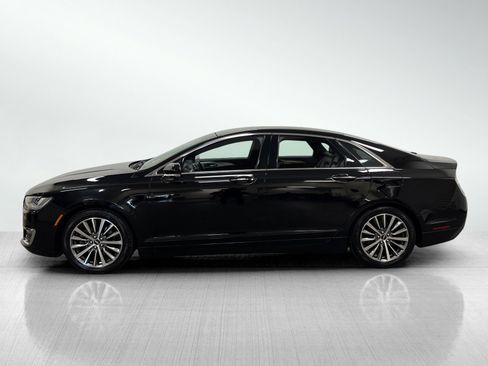 Used 2020 Lincoln MKZ image 3