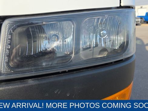 Used 2024 GMC Savana 2500 w/ Driver Convenience Package image 9