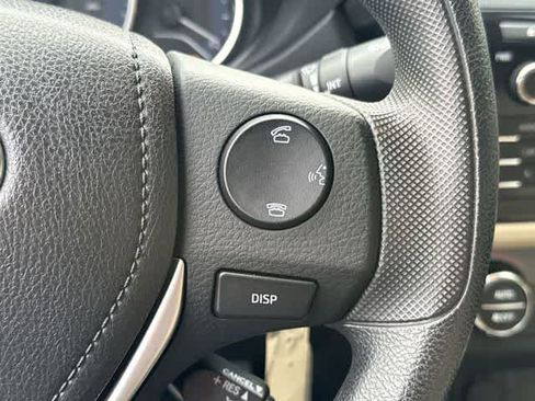 Used 2015 Toyota Corolla LE FWD image 22