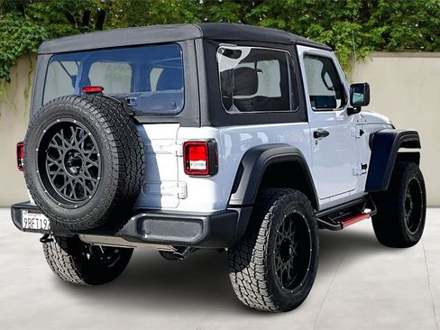 Used 2022 Jeep Wrangler Sport image 5