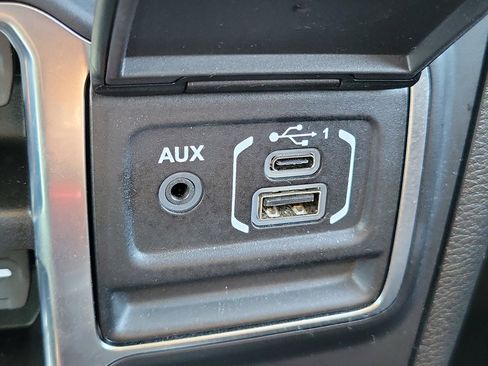 Used 2022 Jeep Gladiator Rubicon w/ Cold Weather Group image 25