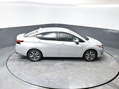 Used 2023 Nissan Versa SV image 38