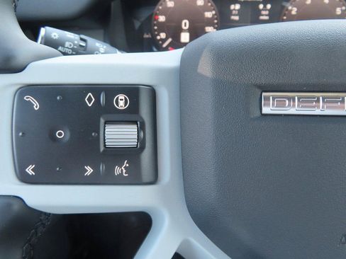 Certified 2024 Land Rover Defender 110 S AWD/4WD image 29