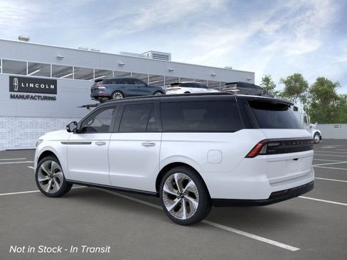 New 2026 Lincoln Navigator L Black Label AWD/4WD image 4