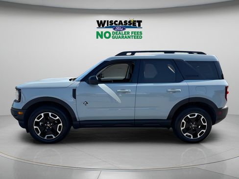 Used 2023 Ford Bronco Sport Outer Banks w/ Tech Package AWD/4WD image 2