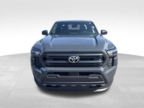Used 2025 Toyota Tacoma SR AWD/4WD image 8