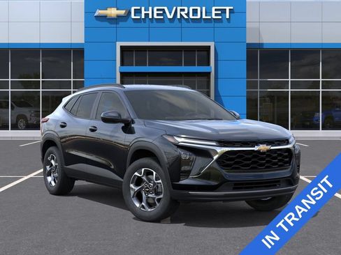 New 2026 Chevrolet Trax LT w/ LT Convenience Package FWD image 1