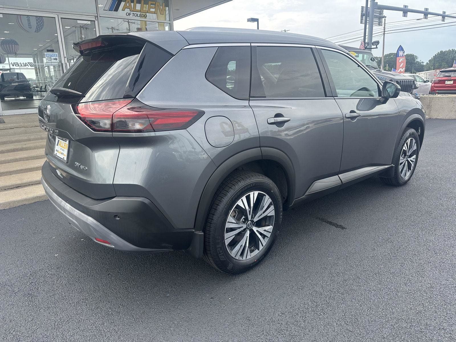Used 2021 Nissan Rogue SV w/ Premium Package AWD/4WD image 14