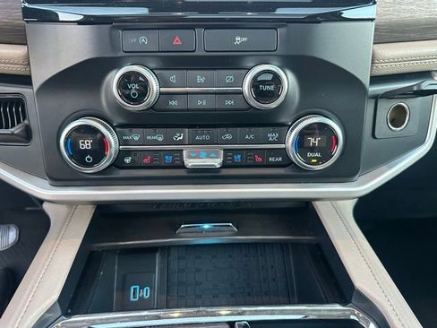 Used 2024 Ford Expedition Max Limited image 22