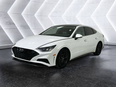Used 2020 Hyundai Sonata SEL w/ Convenience + Sunroof Package FWD image 3