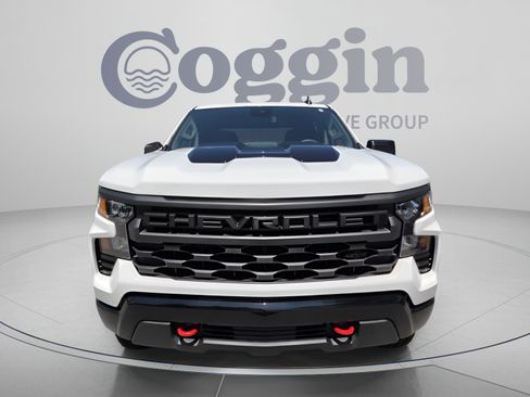 New 2026 Chevrolet Silverado 1500 Custom Trail Boss w/ LPO, Dark Essentials Package AWD/4WD image 8