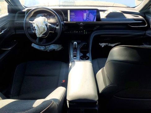 Used 2023 Toyota Crown XLE image 7