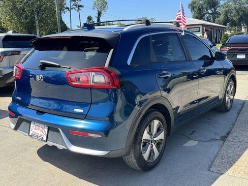 Used 2019 Kia Niro EX image 5