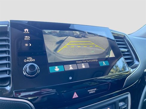 Used 2020 Honda Pilot Touring image 14