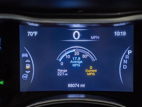 Used 2019 Jeep Grand Cherokee Limited w/ Luxury Group II RWD image 50