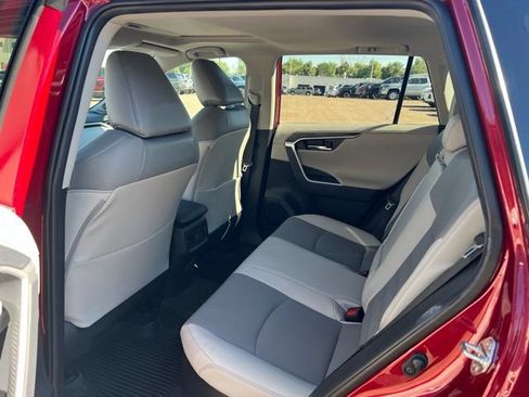 Used 2021 Toyota RAV4 Limited w/ Limited Grade Weather Package AWD/4WD image 28