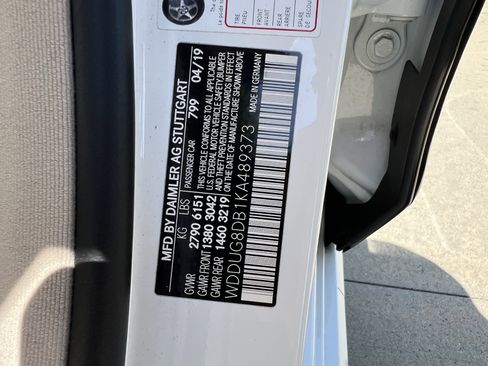 Used 2019 Mercedes-Benz S 560 Sedan image 37