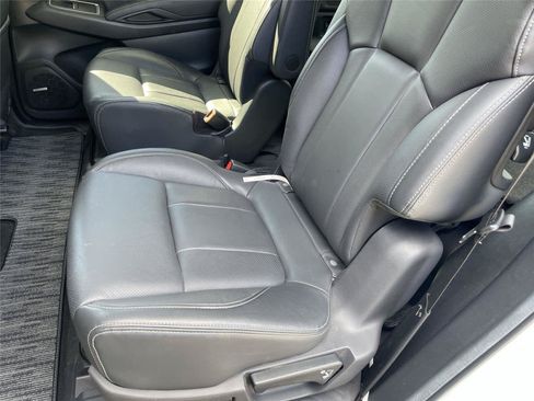 Certified 2022 Subaru Ascent Limited w/ Technology Package AWD/4WD image 15