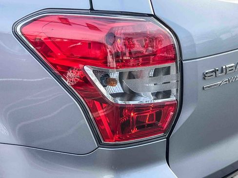 Used 2015 Subaru Forester 2.5i Limited image 8