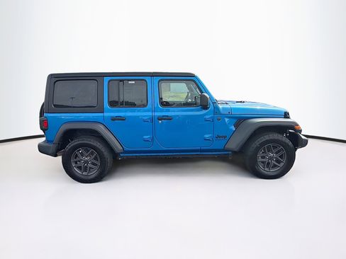 Used 2024 Jeep Wrangler Sport S image 9
