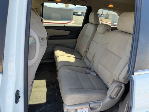 Used 2015 Honda Odyssey EX image 18