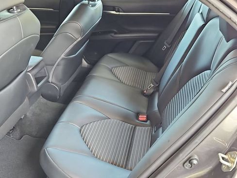 Used 2020 Toyota Camry SE w/ Sunroof Package FWD image 25