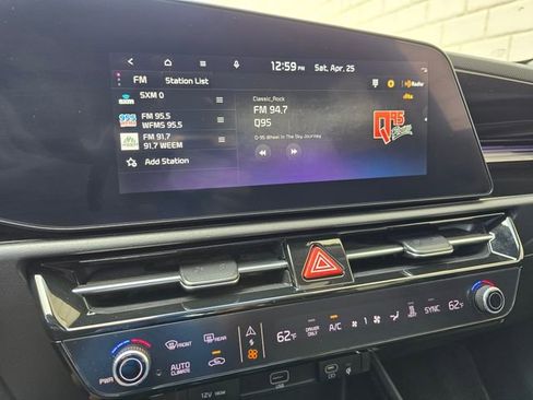 Used 2023 Kia Niro Wave w/ Wave Preserve Package FWD image 54